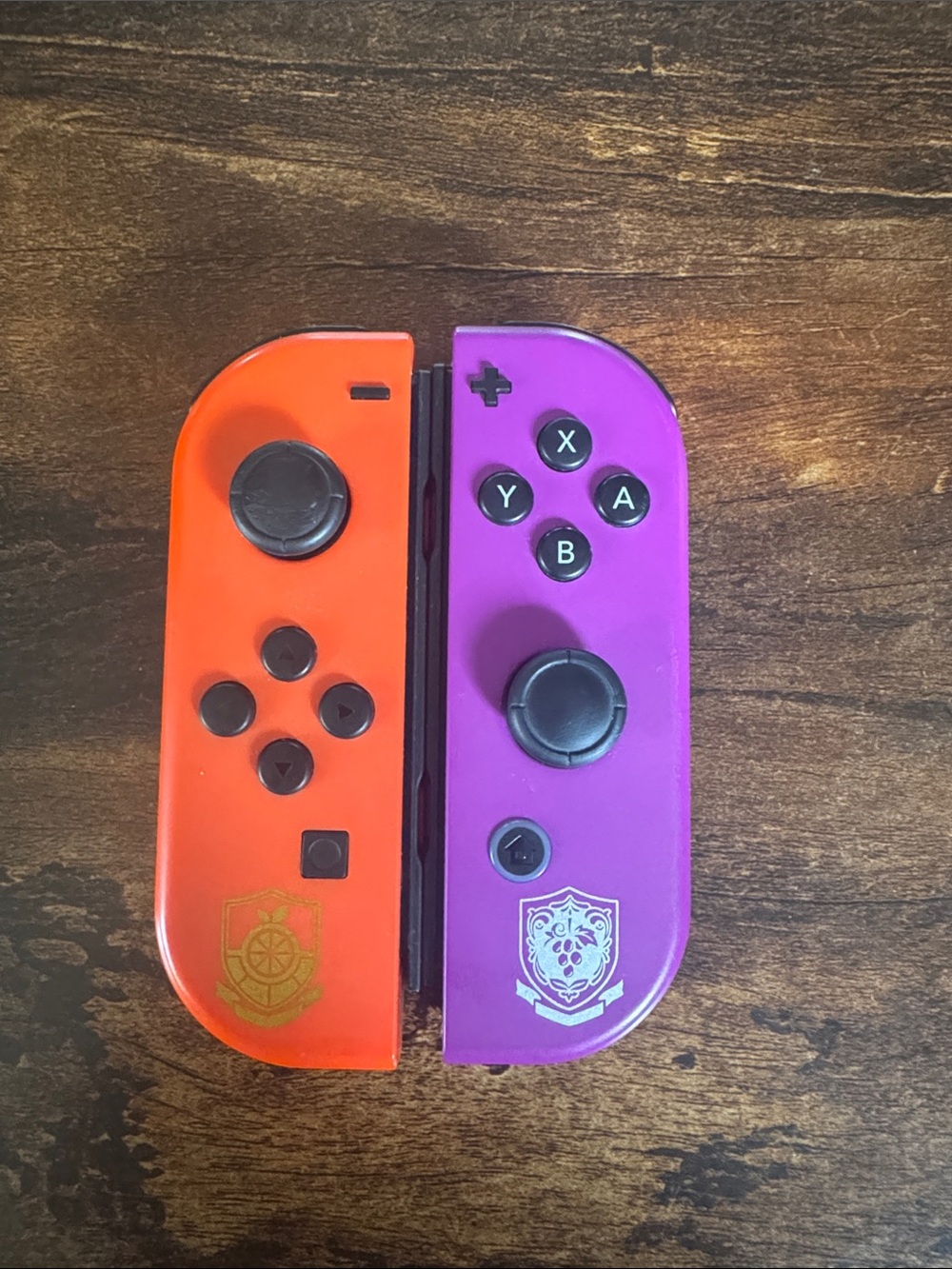 Nintendo Switch OLED Pokémon Scarlet & Violet Limited Edition Bundle - Picture 6 of 16